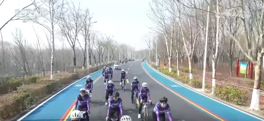 赛事热、消费火500万人次、3075亿元!全民健身新潮流“骑”出经济新热力(图12) 赛事热、消费火500万人次、3075亿元!全民健身新潮流“骑”出经济新热力(图12)