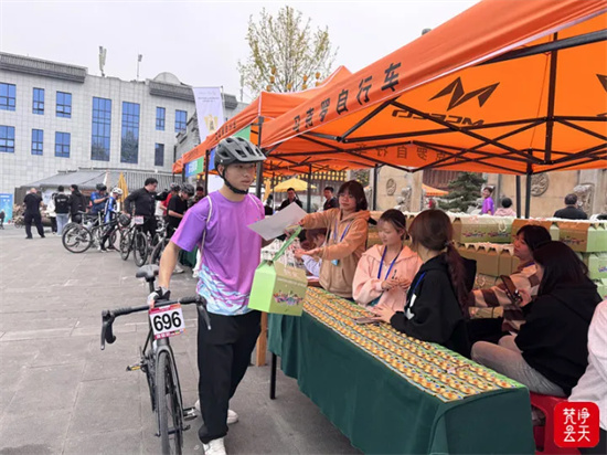 畅享骑行风景在路上!2024环梵自行车赛骑行体验组顺利完赛(图3) 畅享骑行风景在路上!2024环梵自行车赛骑行体验组顺利完赛(图3)