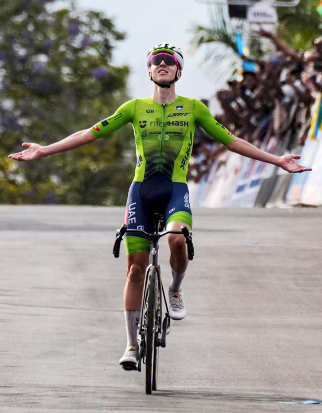 陈芋汐获评2025年国际十佳运动员跳水三金辉煌(图7)