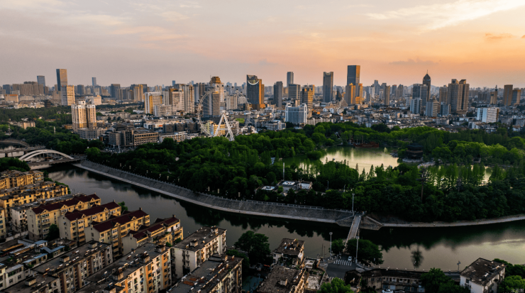 通告中海望津府售楼处发布:中海望津府理想置业优选(图2) 通告中海望津府售楼处发布:中海望津府理想置业优选(图2)