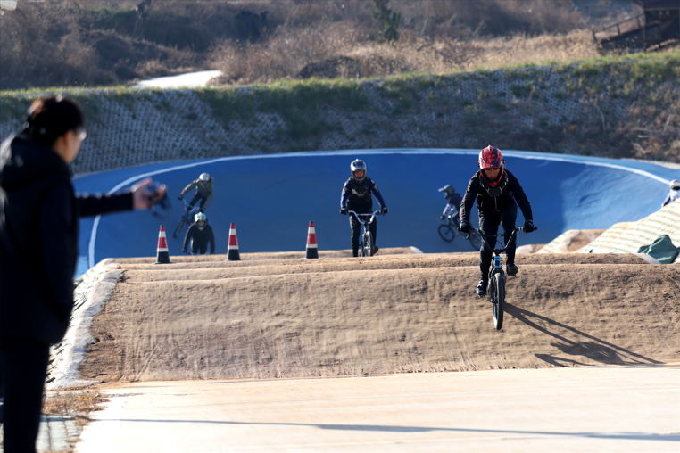 开局“十五五”奋斗正当时丨周周有比赛今年招远大户陈家村的比赛排得满满当当(图2) 开局“十五五”奋斗正当时丨周周有比赛今年招远大户陈家村的比赛排得满满当当(图2)