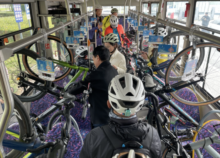 上海的公交车居然还能这么玩！(图3)