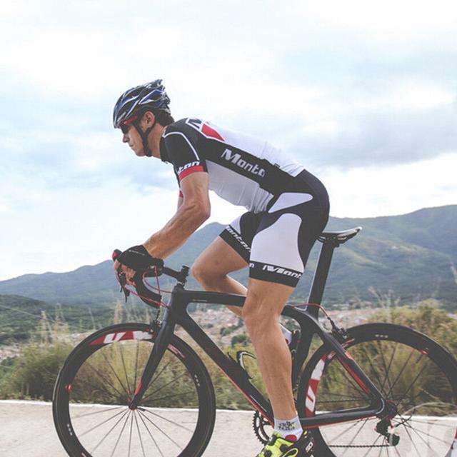 户外自行车骑行爱好者必备六大装备骑行强光手电筒更重要(图7) 户外自行车骑行爱好者必备六大装备骑行强光手电筒更重要(图7)