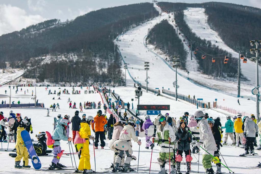 从一季“突围”到四季“爆火”——河北户外运动产业发展观察(图1) 从一季“突围”到四季“爆火”——河北户外运动产业发展观察(图1)