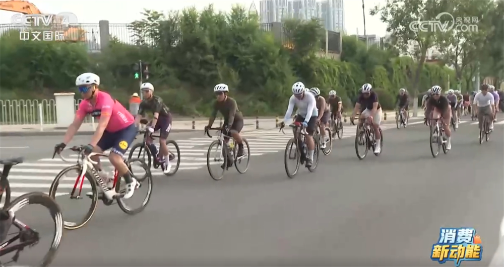 “夜骑”、夜食、夜购游……“夜经济”激发内需活力澎湃城市发展新动能(图2)